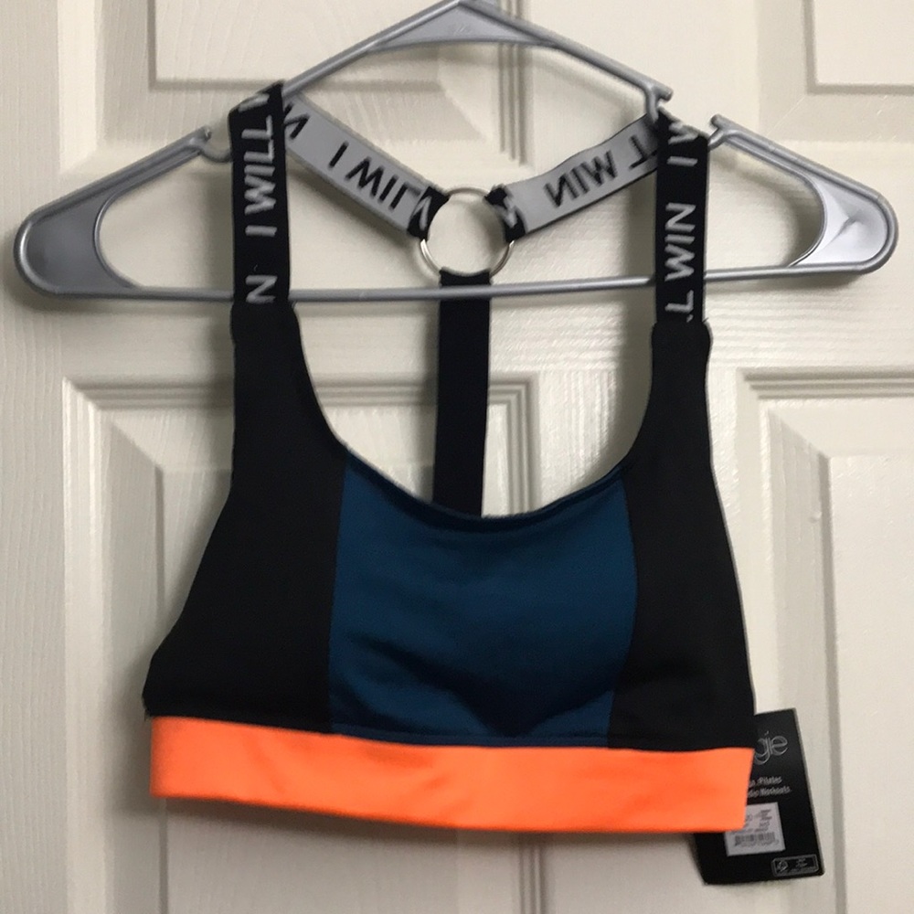 Sports bra
